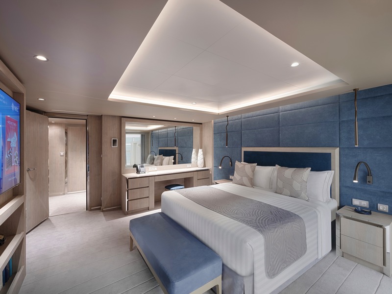 MSC Yacht Club Owner's Suite With Whirlpool Bath